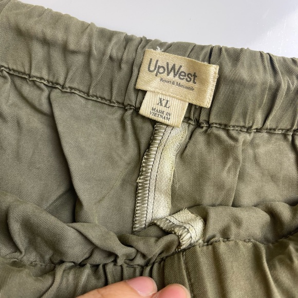 Brandnew Upwest Army Green Linen Shorts Y7-37 - Picture 2 of 5